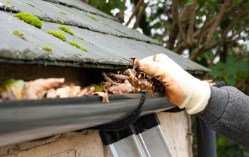 gutter cleaning Crowthorne, Berkshire
